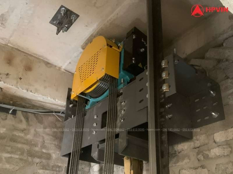 Thang không phòng máy sử dụng động cơ không hộp số