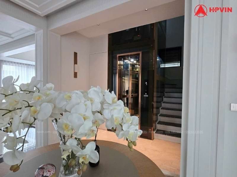 Mẫu thang máy gia đình không phòng máy