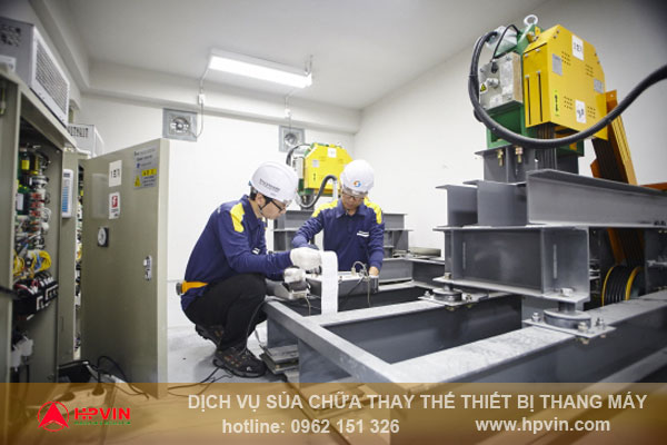 thay thế thiết bị thang máy